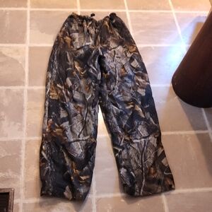 Realtree Hardwoods Camouflage Patterned Pants
